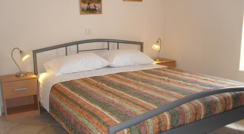Apartment Ivan Pula Phòng bức ảnh